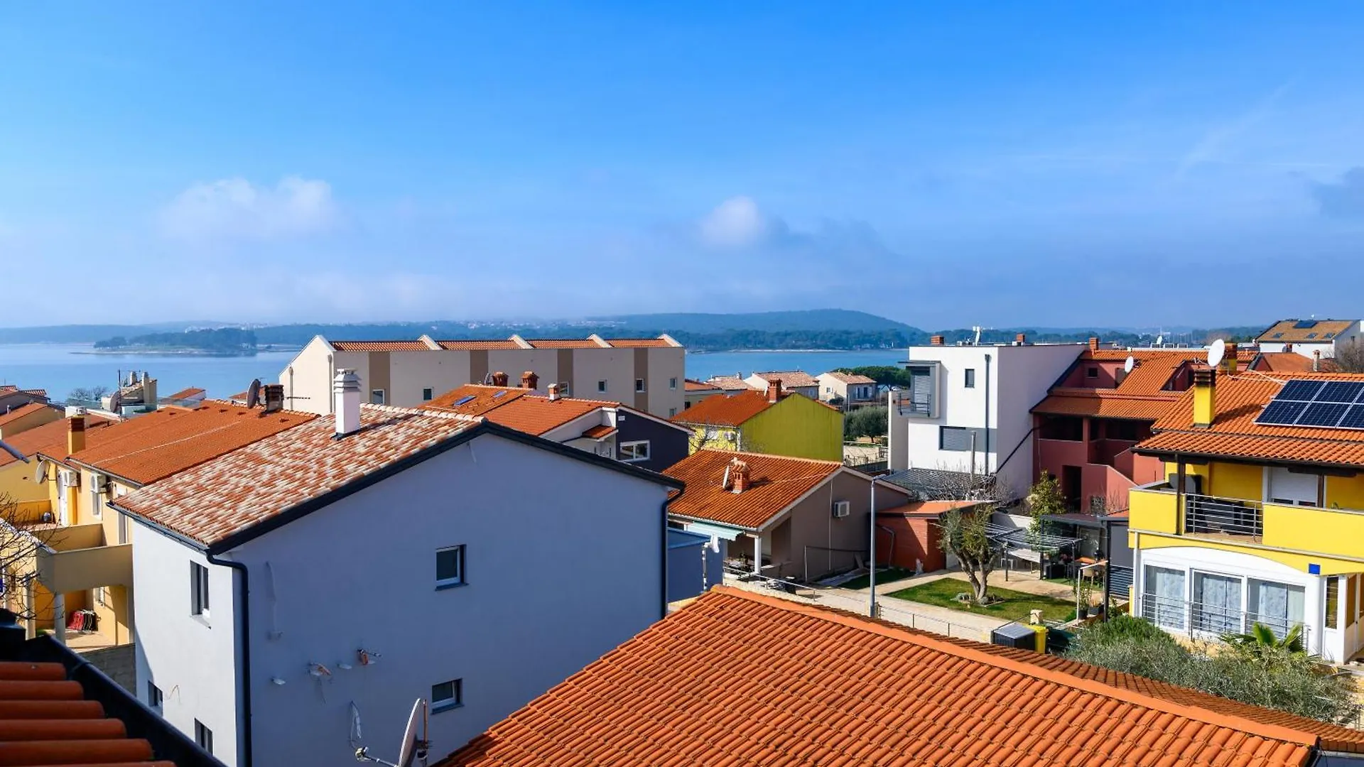 Holiday House With A Parking Space Medulin - 13655 בית נופש